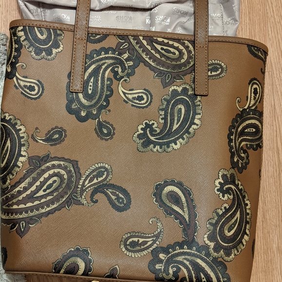 Purse - Picture 2 of 8